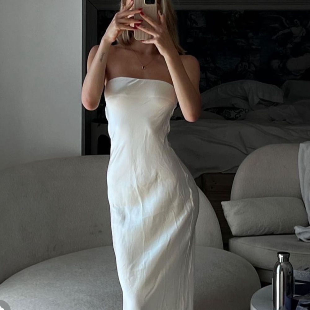 ANGEL STRAPLESS DRESS - CHAMPAGNE
